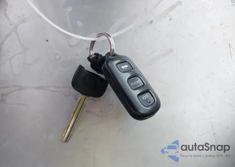 2001 Toyota Avalon Xl from USA, damaged, VIN 4T1BF28B51U131570